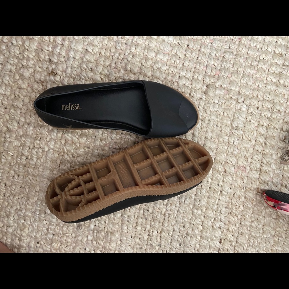 Melissa platform flat
